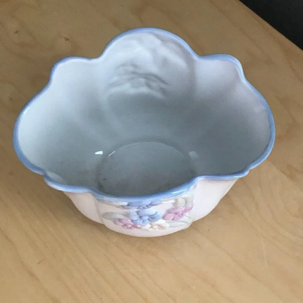 Vintage 1992 FTD Especially for You Blue Pink Oval Floral Arrangement Bowl Vase